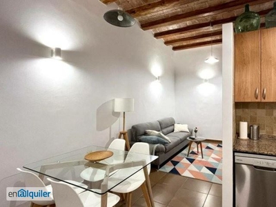 Piso en alquiler de 2 habitaciones en El Poble-Sec, Barcelona
