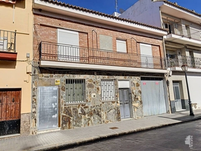 Venta de piso con terraza en Palma del Río