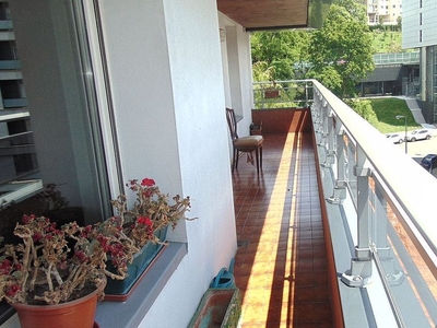 Alquiler de piso en Begoña de 3 habitaciones con terraza y garaje