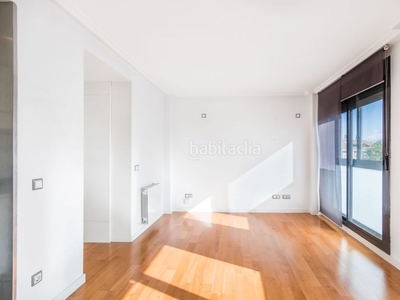 Alquiler piso en aguarón 19 precioso piso muy luminoso en Valdemarín en Madrid