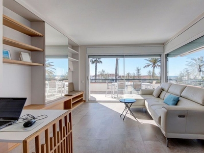 Alquiler piso en passeig maritim alquiler julio 2023 en Sitges