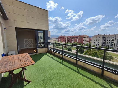 Ático en alquiler en San Adrián - La Cava de 3 habitaciones con terraza y piscina