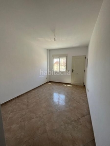 Casa adosada con 4 habitaciones amueblada en Almayate Bajo