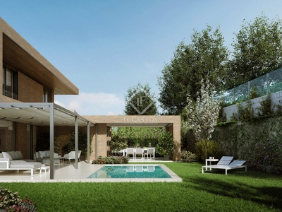 Casa / villa de 413m² en venta en Las Rozas, Madrid