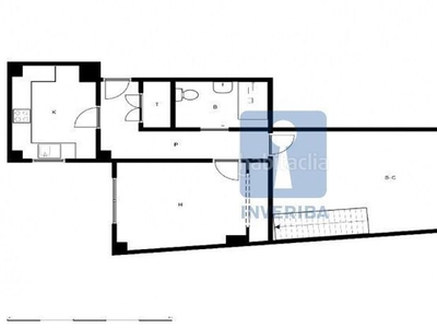 Dúplex en venta en cornellá de llobregat, con una superficie construida de 121 m2, con salón-comedor, cocina, 3 habitaciones y 2 baños. ascensor y calefacción central de gas. en Cornellà de Llobregat