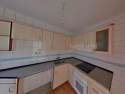 Piso alto zona maria fortuny. en Llevant Reus