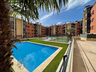Piso en alquiler en Aranzana de 2 habitaciones con terraza y piscina