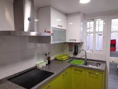 Piso en alquiler en calle Pintor Velazquez de 3 habitaciones con piscina y muebles