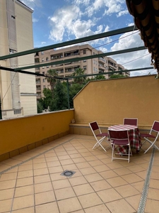 Piso en alquiler en Huerta Rosales - Valdepasillas de 2 habitaciones con terraza y garaje