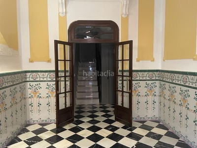 Piso luminoso piso con encanto ubicado en la calle convento jerusalen en Valencia