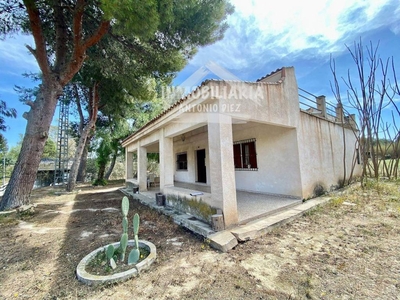 Venta Casa unifamiliar Aspe. Con terraza 100 m²