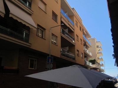 Venta Piso Calafell. Piso de tres habitaciones en Vilamar 70. Tercera planta con terraza