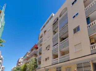 Piso en venta en Calle de Ramón Gallud, 182, cerca de Calle de Pedro Lorca