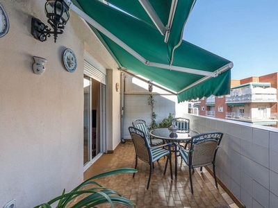 Ático en venta en calle Pedro Antonio de Alarcón de 2 habitaciones con terraza y balcón