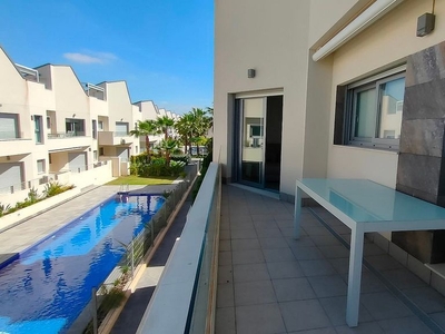 Ático en venta en El Acequión - Los Naúfragos de 2 habitaciones con terraza y piscina