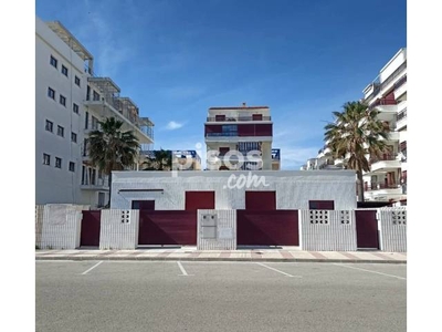 Casa adosada en venta en Avenida Alicante, 18