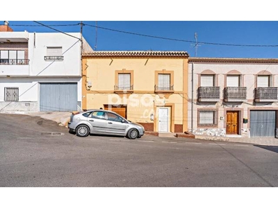 Casa adosada en venta en Calle Almanzor