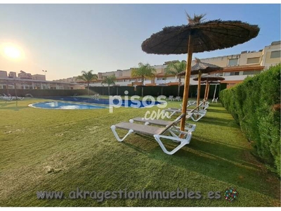 Casa adosada en venta en Campo Golf Alicante