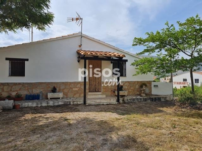 Casa rústica en venta en Avenida de la Constitución