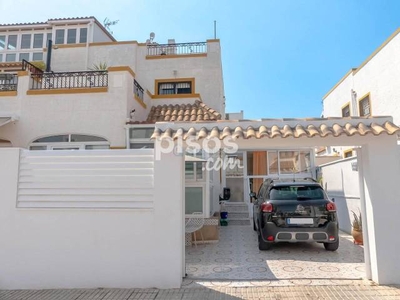 Chalet en venta en Calle Lagunas de Ruidera