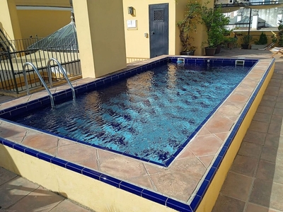 Dúplex en venta en Encarnación - Regina de 1 habitación con piscina y jardín