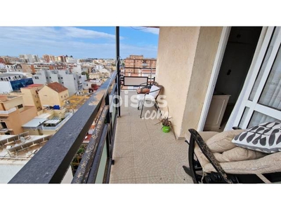 Piso en venta en Calle Hermanos Pinzón, 20