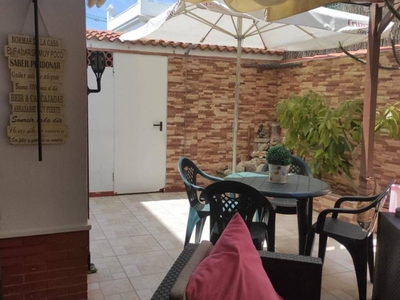 Venta Casa adosada Puerto Real. Con terraza 180 m²