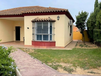 Venta Casa unifamiliar Chiclana de la Frontera. Con terraza 200 m²