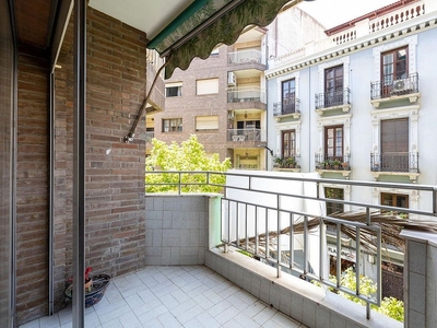 Venta de piso en calle Nueva de San Antón de 5 habitaciones con garaje y balcón