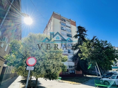 Venta Piso Talavera de la Reina. Piso de tres habitaciones en Calle Covadonga. Tercera planta