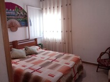 Apartamento con 2 habitaciones amueblado con aire acondicionado en Segur de Calafell
