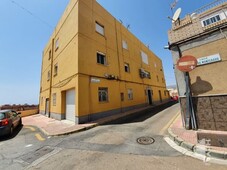 Piso en venta en Calle Sierra De Laujar, 1º, 04009, Almería (Almería)