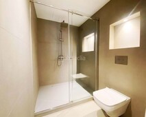 Piso en venta , con 189 m2, 3 habitaciones y 2 baños y aire acondicionado. en Barcelona