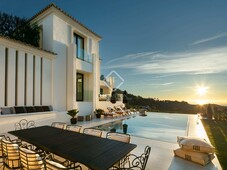 Casa / villa de 1,080m² en venta en Madroñal, Costa del Sol