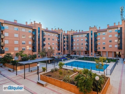 Alquiler piso trastero y piscina Madrid