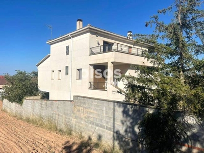 Casa en venta en Calle de Les Oliveres