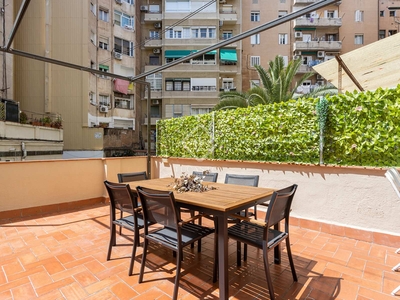 Piso de 100m² con 18m² terraza en alquiler en Eixample Derecho