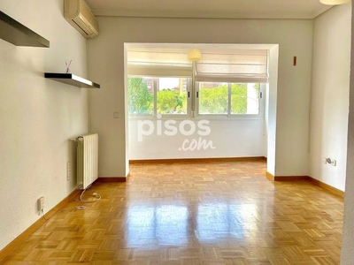 Piso en venta en Canillas