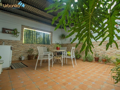 Venta de piso con terraza en Las Vaguadas, Urbanizaciones Sur (Badajoz), Ronda Sur