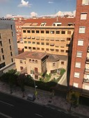 Alquiler Piso Salamanca. Piso de cuatro habitaciones en Paseo de Canalejas. Muy buen estado séptima planta con terraza calefacción central