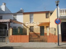 Casa en venta en Calle Almería, 15, cerca de Calle Magallanes