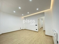 Piso en venta en Carrer de la Mare de Déu de Port, 343, cerca de Carrer del Foc en La Marina del Port-Parc de Montjuïc por 199.000 €