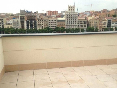 Alquiler Piso en Calle de Jaume II. Lleida. Buen estado quinta planta plaza de aparcamiento con balcón calefacción individual