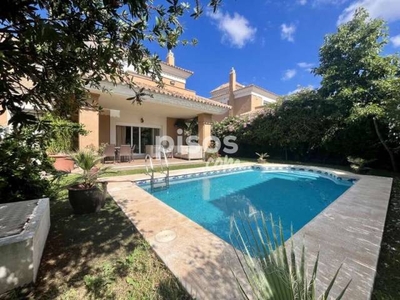 Casa adosada en venta en Los Monteros-Bahía de Marbella