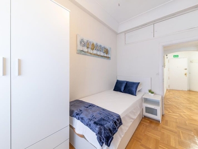 Habitaciones en C/ calle del vado sta catalina, Madrid Capital por 550€ al mes