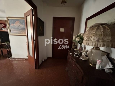 Piso en venta en Avenida Santa Marina