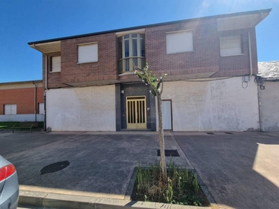 Venta Casa unifamiliar en Ant Cortes-fuen Ponferrada. 551 m²