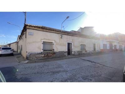 Venta Casa unifamiliar en Calle PLAZA DOCTOR RAFAEL CALDERON RETES San Bartolomé de Las Abiertas. A reformar 200 m²