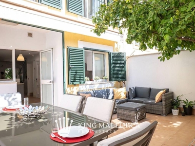 Venta Casa unifamiliar en Rector Bartomeu Martorell 70 Palma de Mallorca. Buen estado con terraza 234 m²