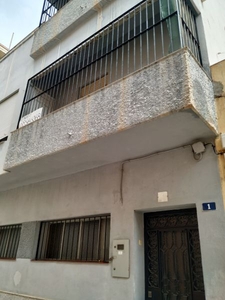 Venta de casa con terraza en Luis de Sotomayor (Melilla), Eloy Gonzalo 1 (658566068)
